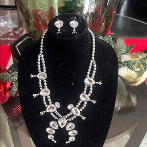 Elegant Silver Jewelry Set with Clear Stones